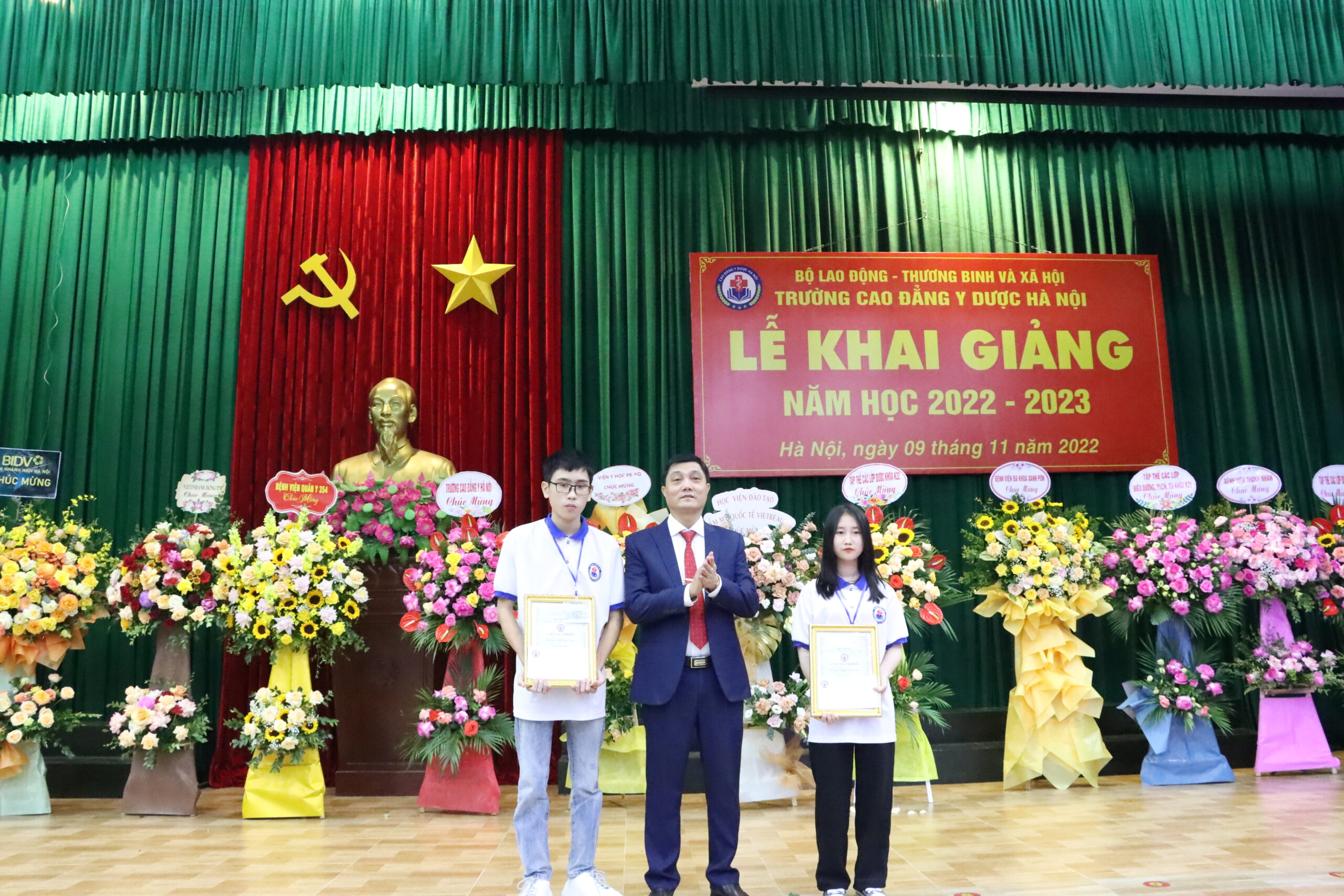 Kiều Huy Hùng – Chàng tân Thủ khoa đầu vào ngành Dược  và mối lương duyên với bắn cá h5
.